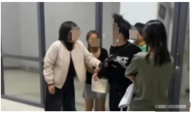 ！警方已介入洗浴中心回应更多细节已曝光PG电子游戏麻将胡了男子误入女澡堂后续